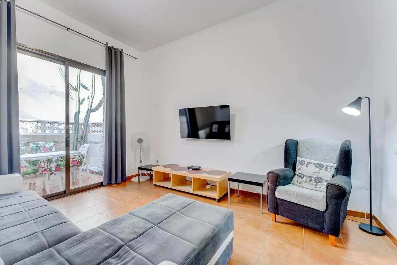 3 Bedrooms Townhouse Lively Area Close To A Beach Arona  0*, Arona (Tenerife) Spagna