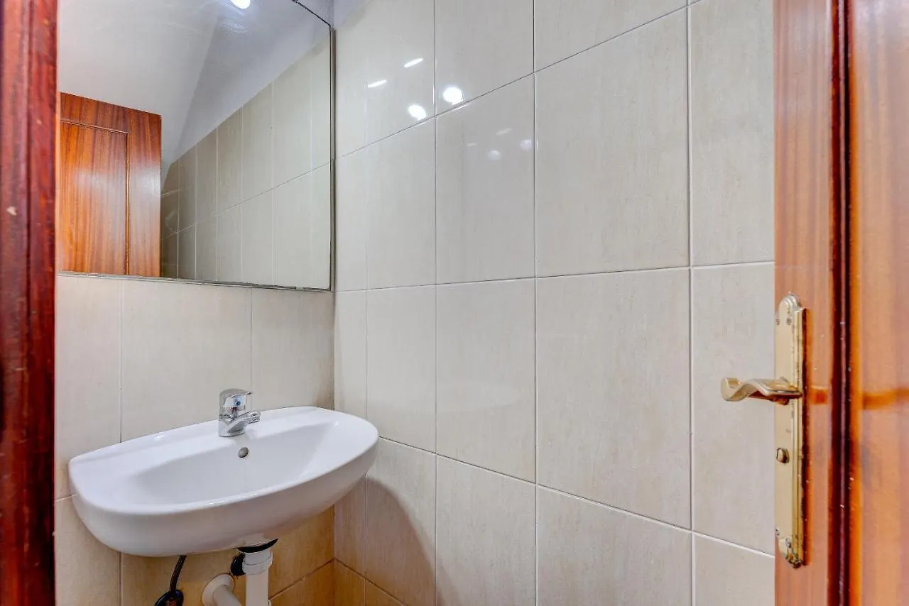 3 Bedrooms Townhouse Lively Area Close To A Beach Arona  0*, Arona (Tenerife)